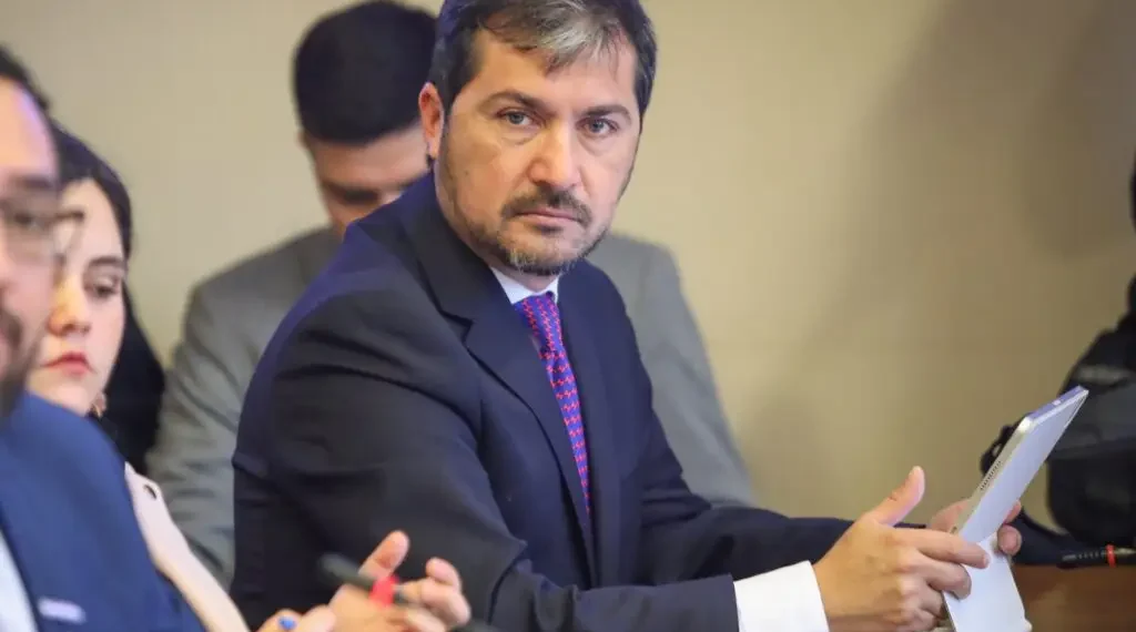 Diputado del Maule Hugo Rey asume presidencia de la Comisión Investigadora del Caso Bruma
