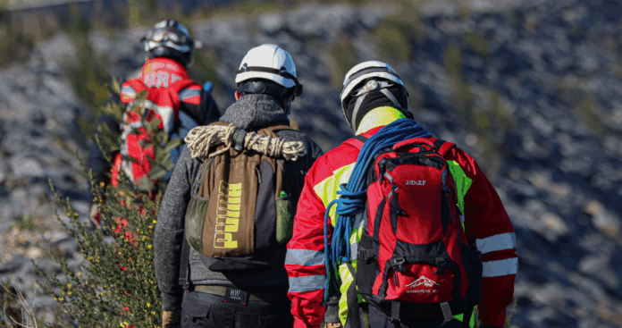 Ocho excursionistas extraviados activan operativo de rescate en la cordillera de Romeral