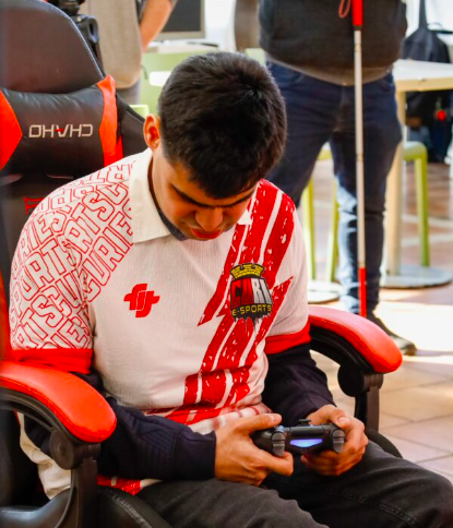 Curicó Esports incorpora a jugador no vidente y marca un hito en la inclusión del mundo gamer