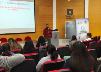 Capacitan en Curicó a operadores rurales para mejorar la gestión de agua potable y saneamiento