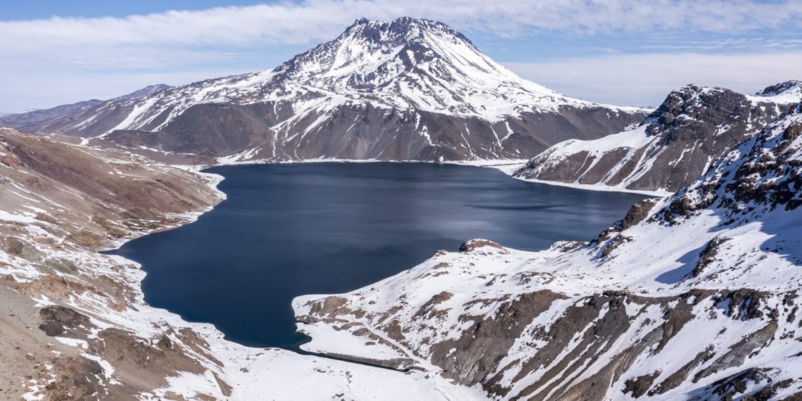 Volcán Planchón-Peteroa registra nuevo sismo y mantiene alerta preventiva en el Maule