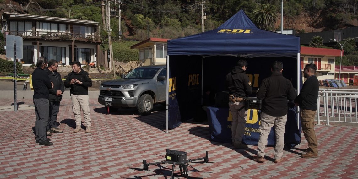 Continúa intensa búsqueda de joven pescador desaparecido tras volcamiento de embarcación